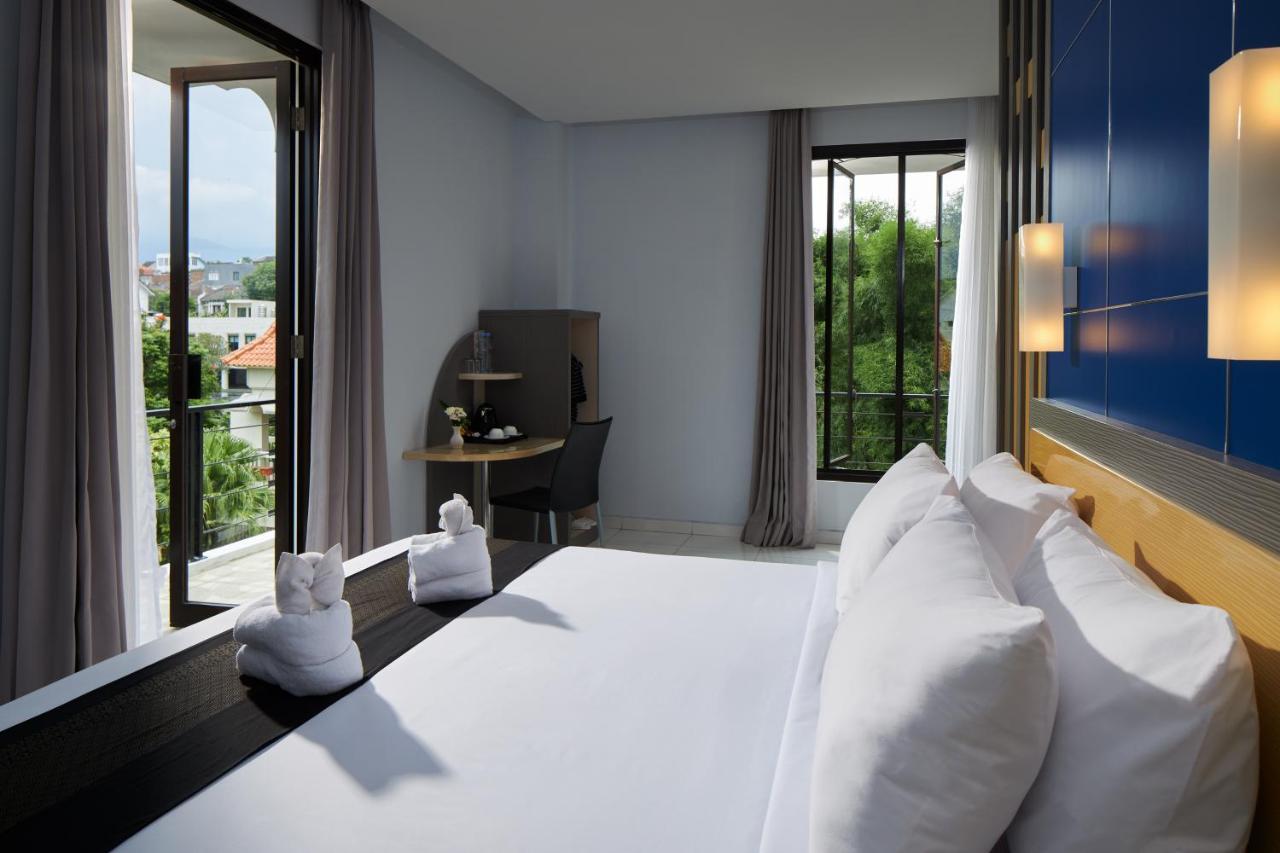 El Hotel Malang Dış mekan fotoğraf