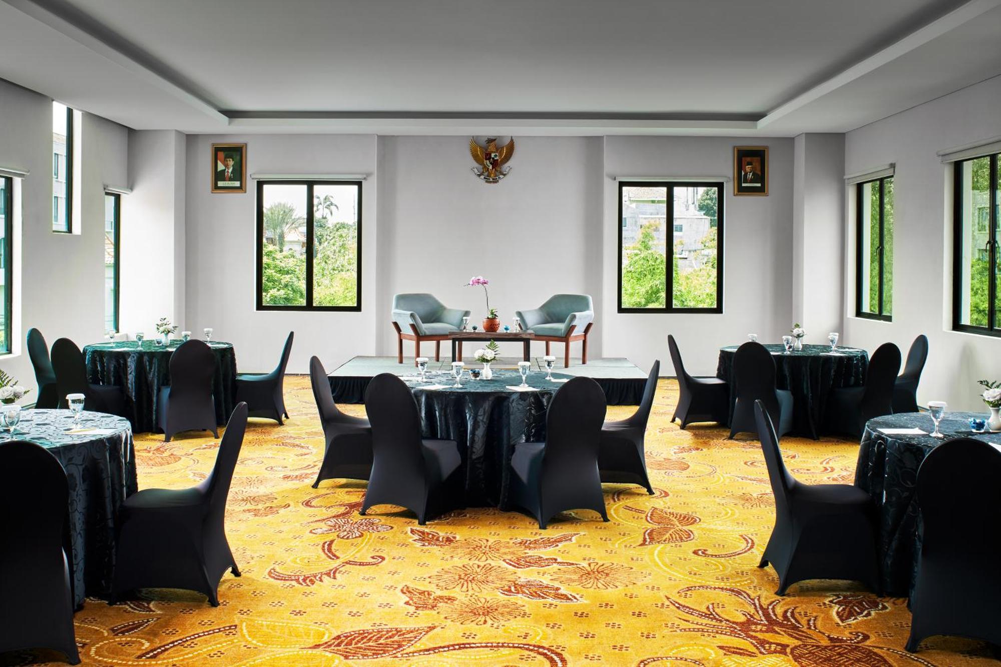 El Hotel Malang Dış mekan fotoğraf